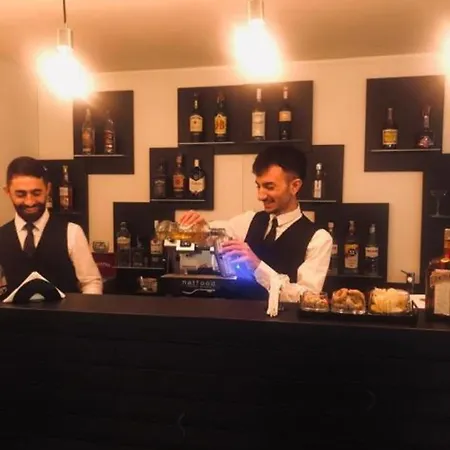 Palazzo Firenze 4* ナポリ