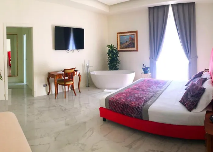 Palazzo Firenze Neapel