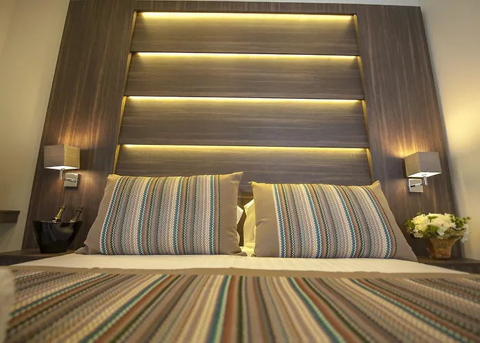 Palazzo Firenze 4* Neapel